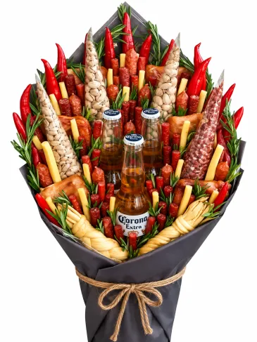 Buchet din mezeluri, brânzeturi și bere „Robert”