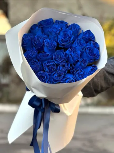 Bouquet of blue roses "Vanessa"
