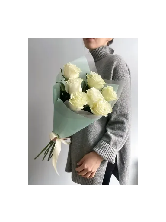 Buchet de trandafiri albi 60 cm „Vanessa”