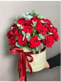 Шляпная коробка с розами "Фрида"