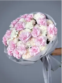 Delicate Dianthus Bouquet "Zlata"