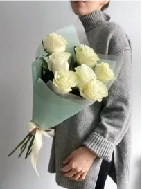 Buchet de trandafiri albi 60 cm „Vanessa”