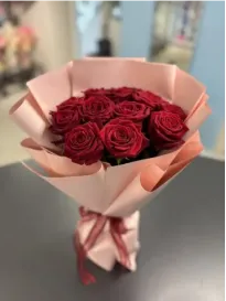 Buchet de 15 trandafiri roșii "Roza"