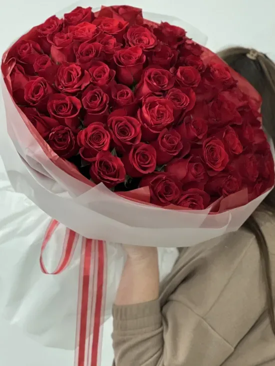 Bouquet of 51 red roses "Yasmina"